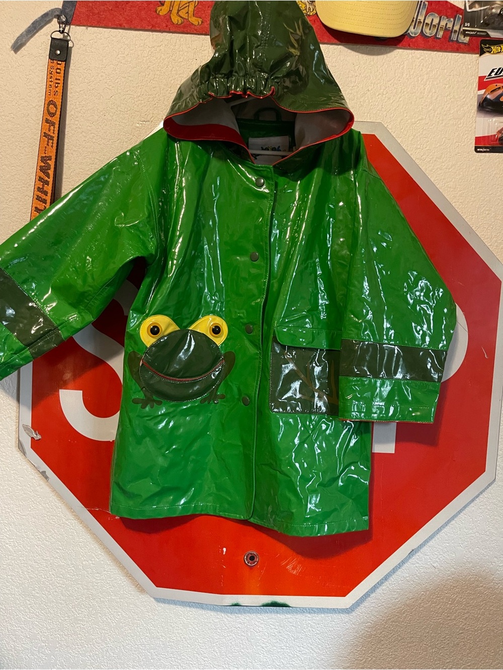Kidorable Green Frog Rain Jacket with Yellow Accent Eyes